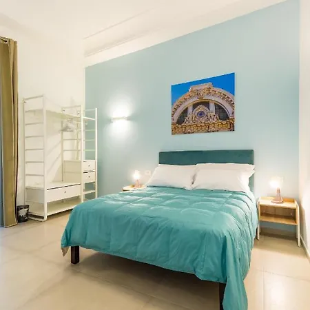 Konukevi Residenza Partanna By Napoliapartments Napoli