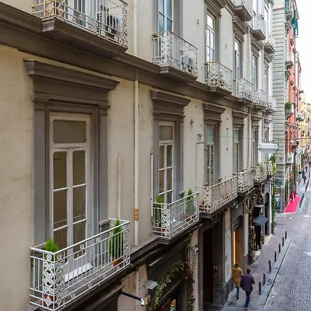 Residenza Partanna By Napoliapartments * Naples